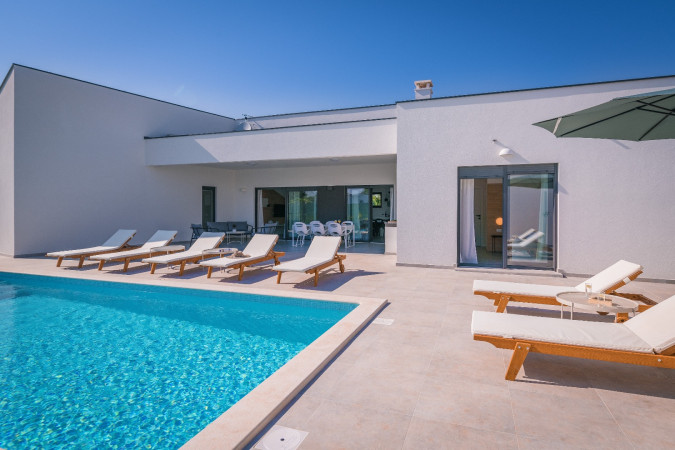 Au&szlig;enbereich, Villa Mateo mit beheiztem Pool, Valbandon, Istrien, Kroatien Valbandon