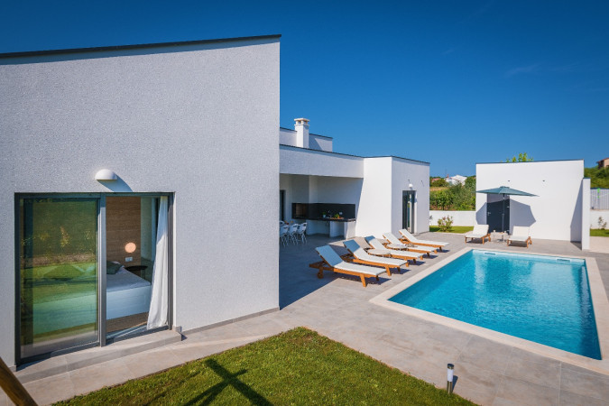Au&szlig;enbereich, Villa Mateo mit beheiztem Pool, Valbandon, Istrien, Kroatien Valbandon