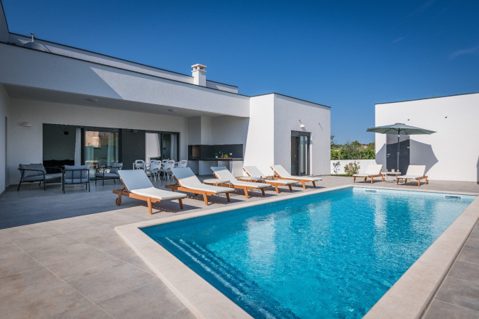 Au&szlig;enbereich, Villa Mateo mit beheiztem Pool, Valbandon, Istrien, Kroatien Valbandon